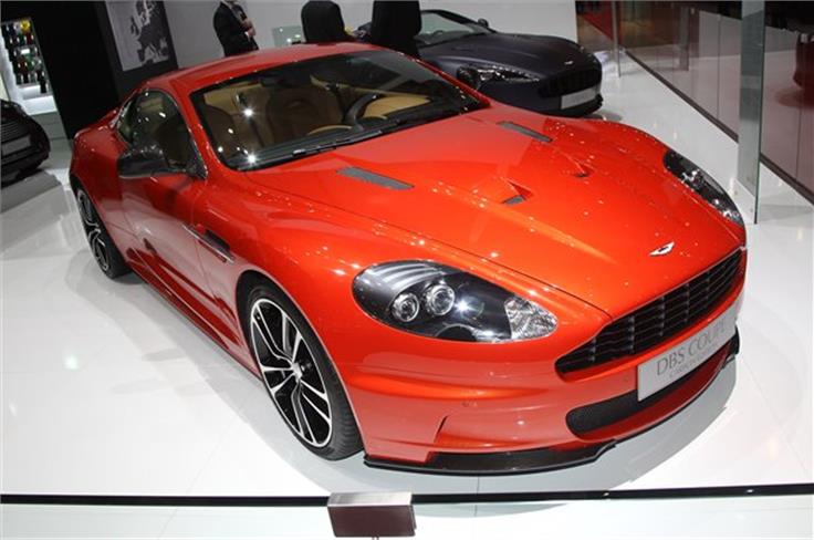 Carbon Edition DBS offers special paint, lots of carbon fibre and a new navigation system. 